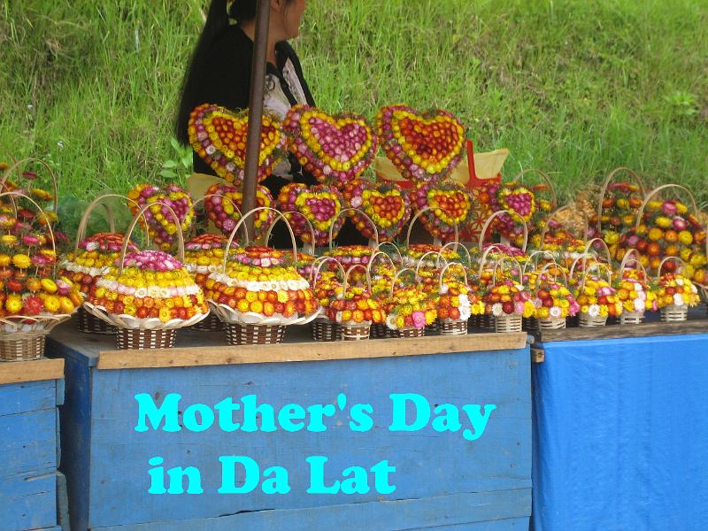 073010 Mothers Day Da Lat.JPG